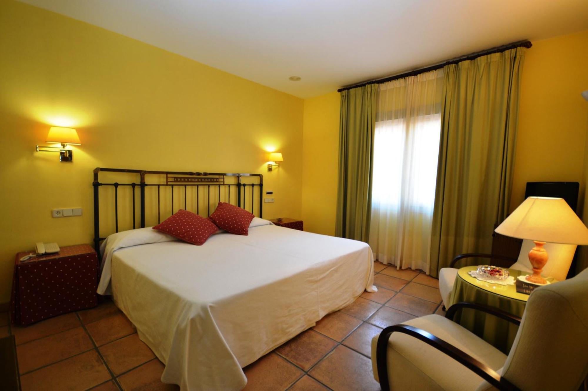 Hotel Can Ceret Sant Pere Pescador Rom bilde