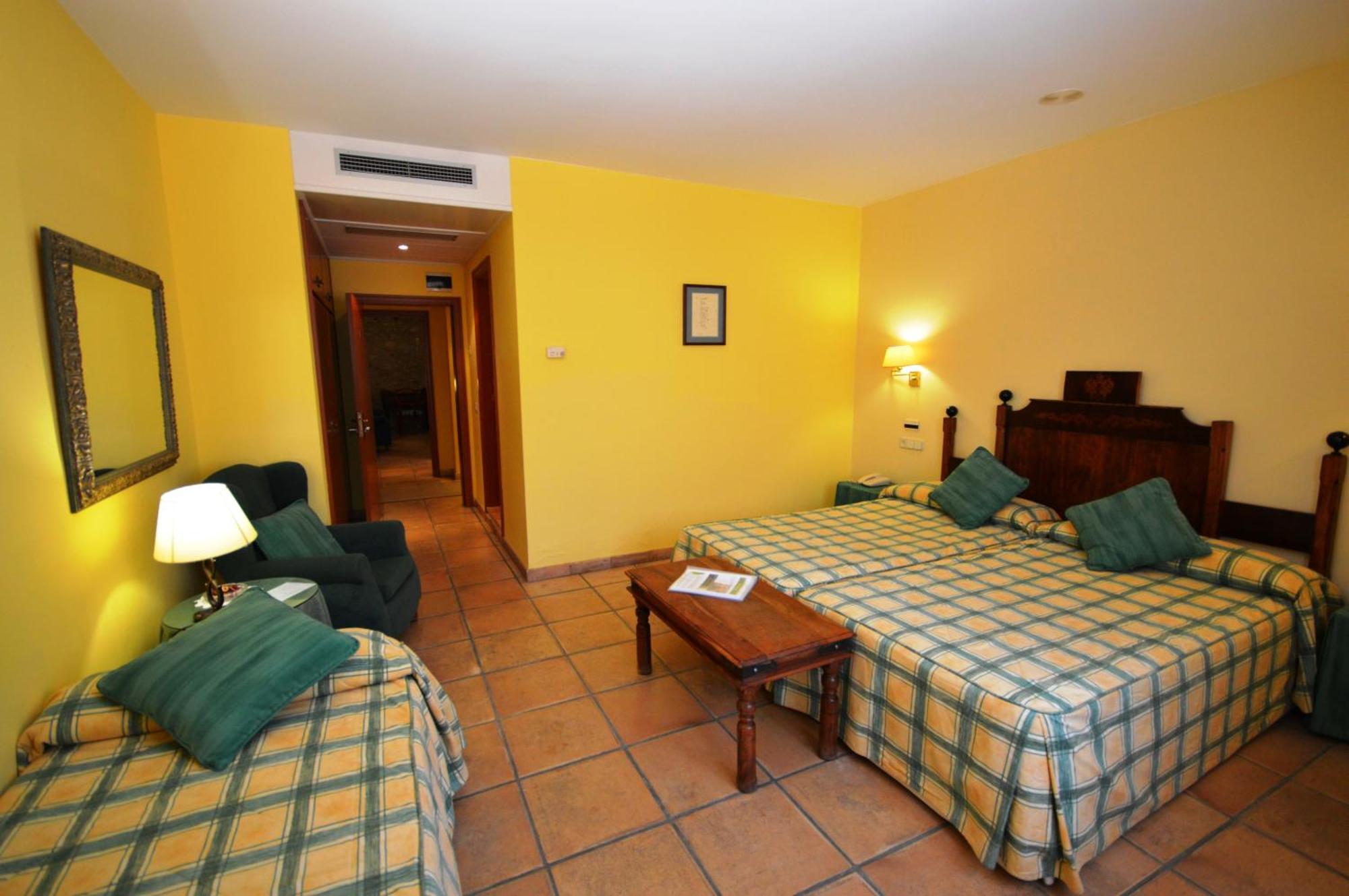 Hotel Can Ceret Sant Pere Pescador Rom bilde