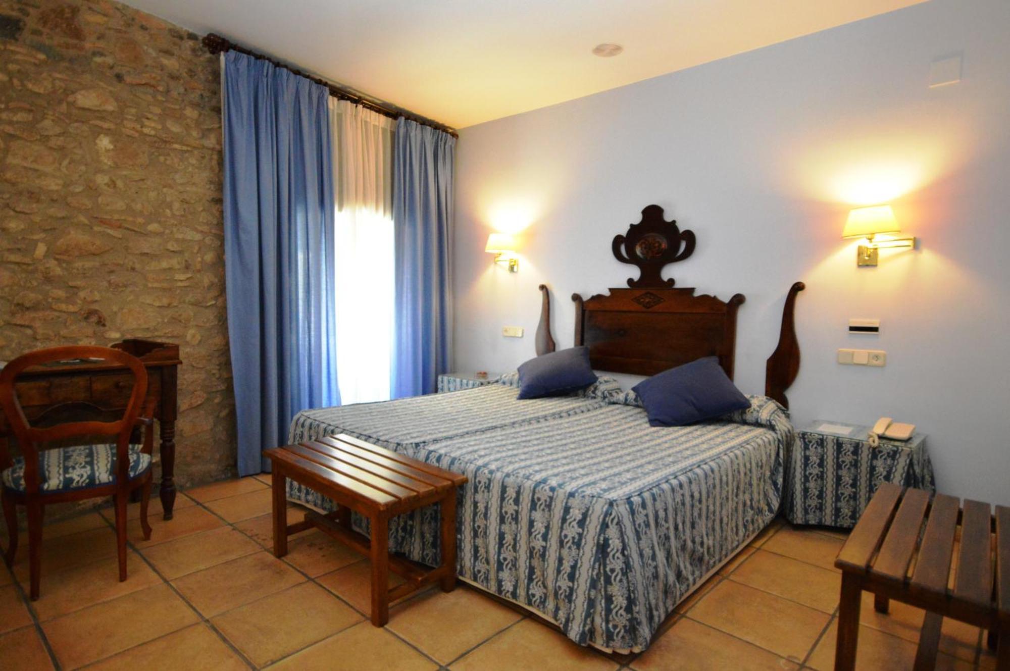 Hotel Can Ceret Sant Pere Pescador Rom bilde