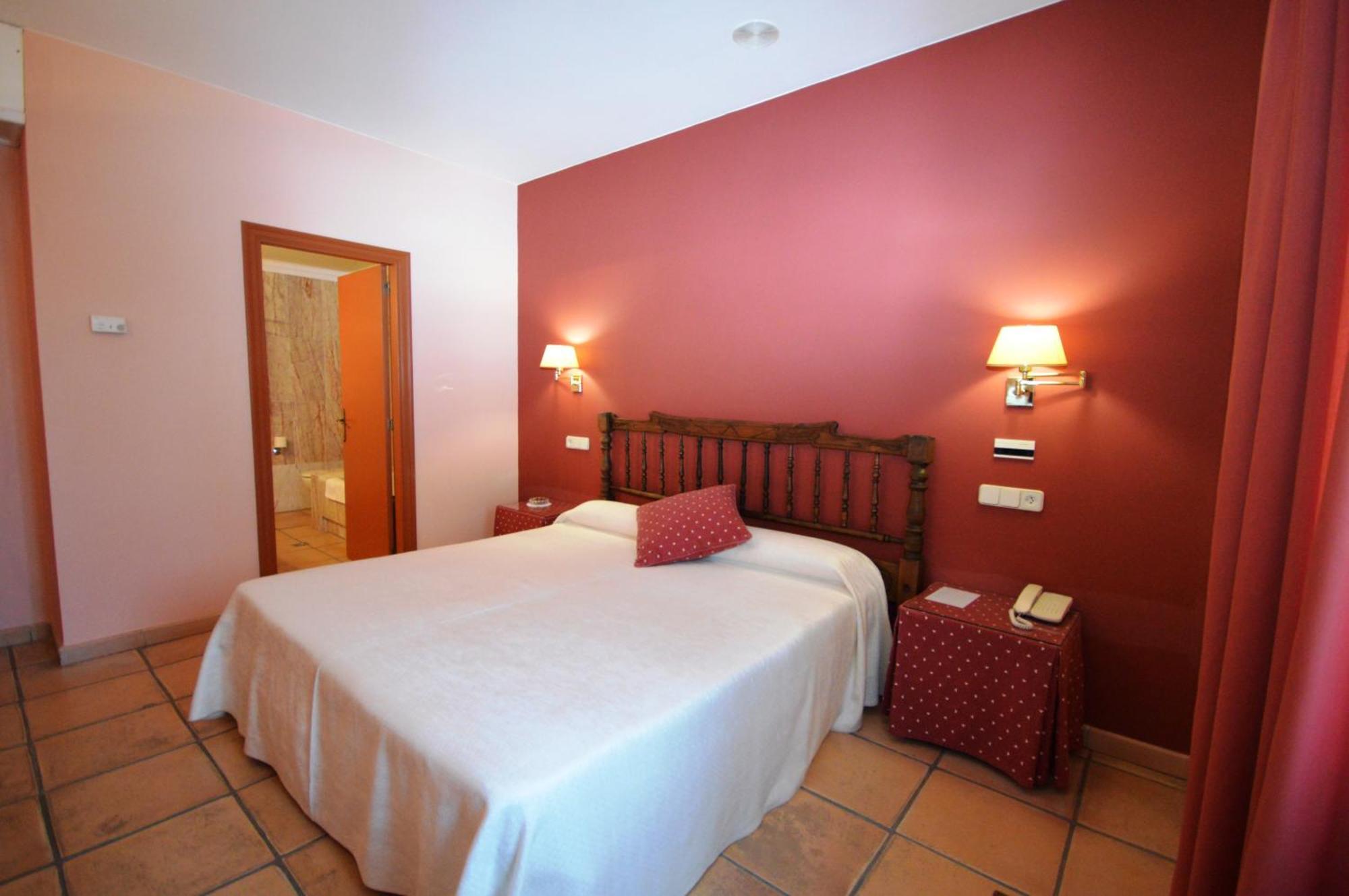 Hotel Can Ceret Sant Pere Pescador Rom bilde
